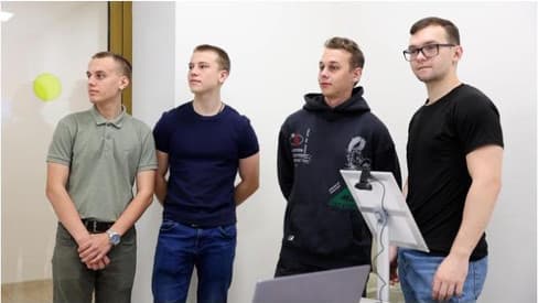 СТУДЕНТЫ ЦИФРОВОЙ КАФЕДРЫ УСПЕШНО ЗАВЕРШИЛИ АКСЕЛЕРАТОР